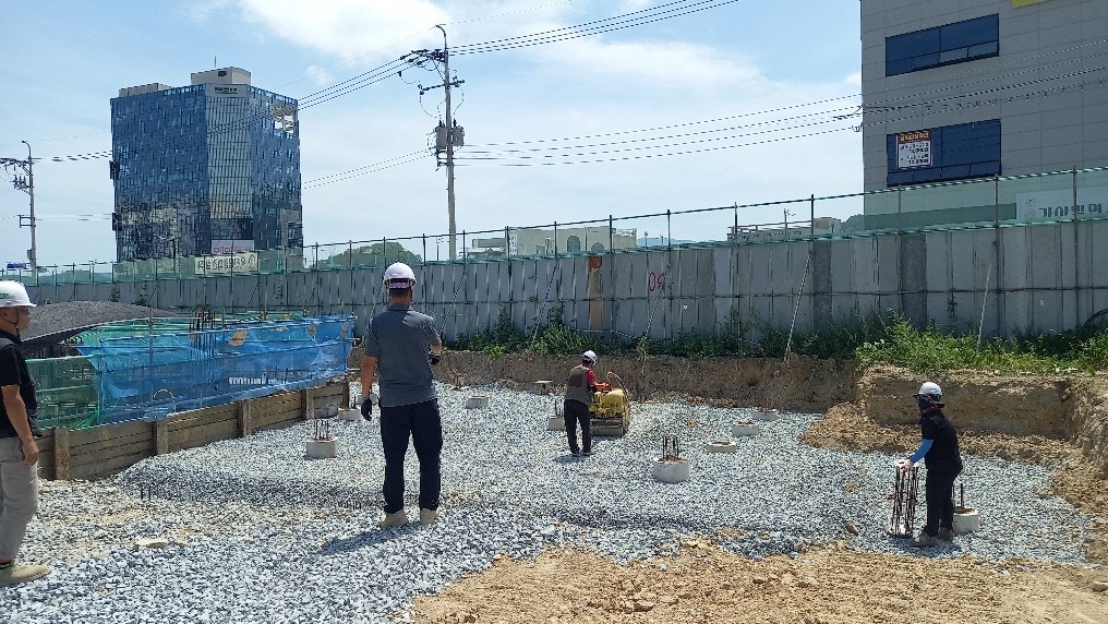 250711 지상 잡석깔기